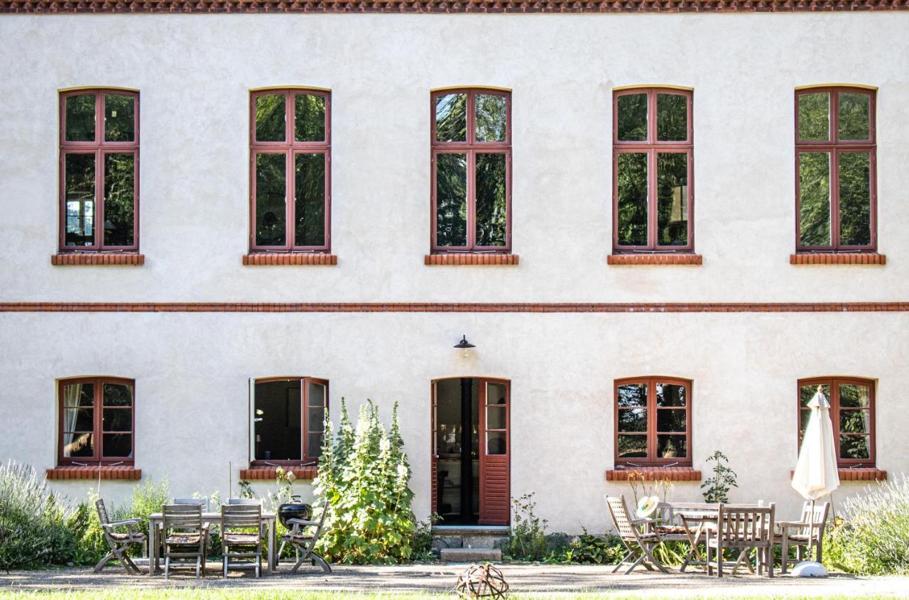 Gutshaus Zarchlin Apartment Barkhagen Luaran gambar